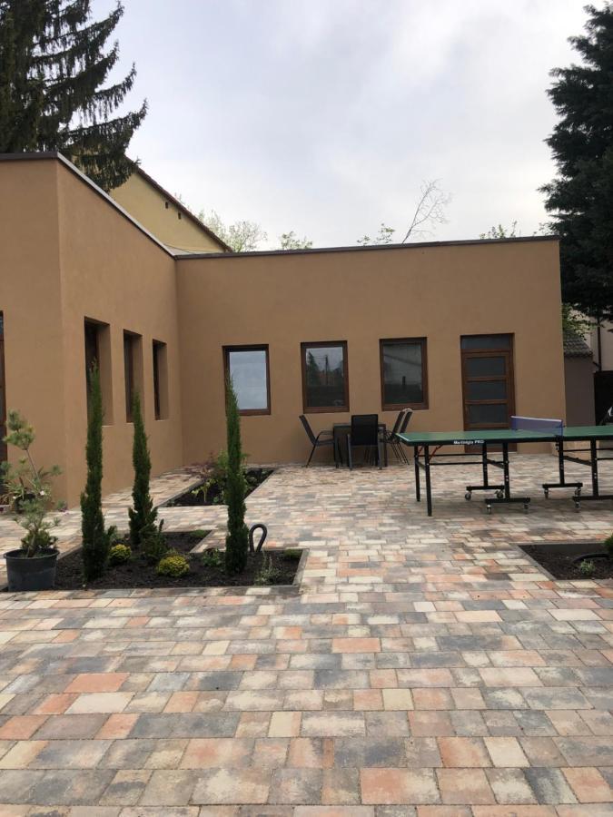 Second Home Apartments Miskolctapolca Екстер'єр фото